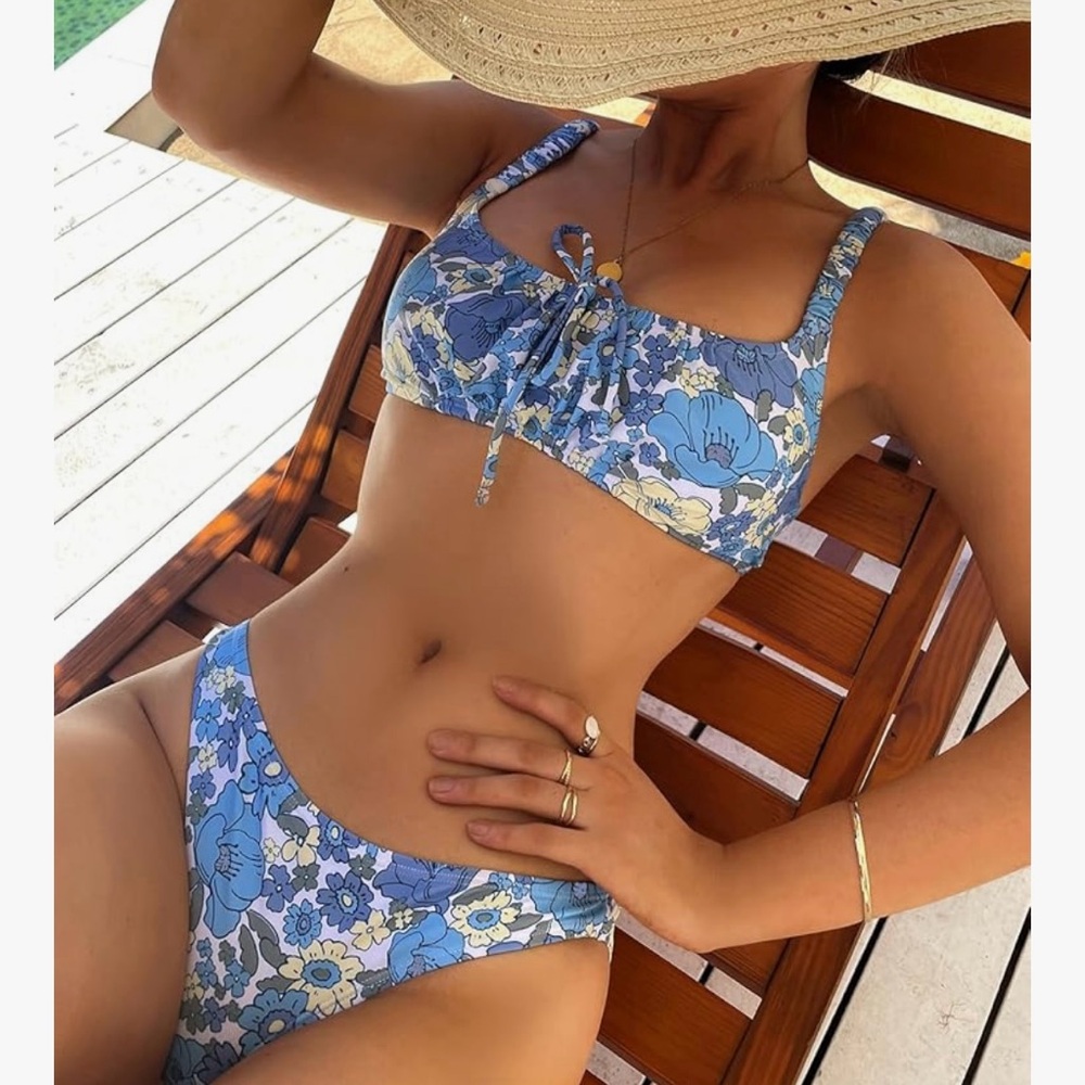 Blue and White Floral Bikini Set with Sporty Design - Small NWOT NEW